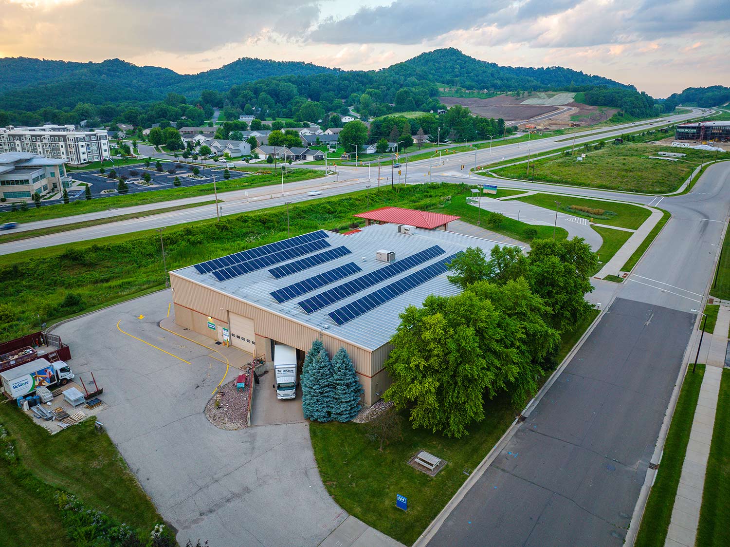 Aerial view of la Crosse habitat reStore